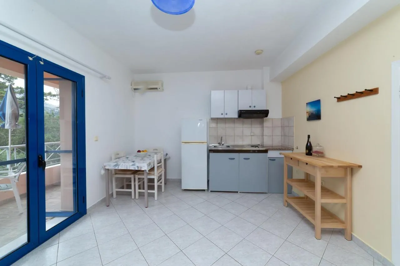 Natassa Apartments Agia Efimia