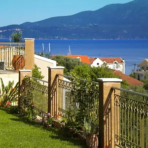  Villa Garden