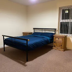Two Bedroom Entire In Roman Road With Free Parking Apartment Middlesbrough
